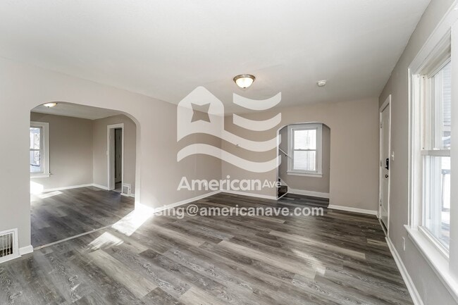 Photo - 400 Noble Ave