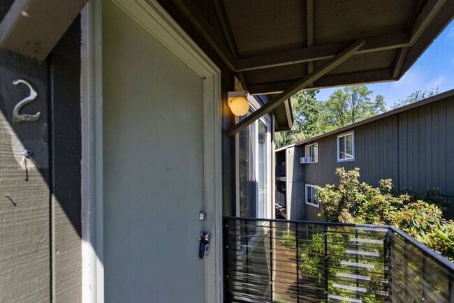 Photo - Timber Terrace 2x1 unit with 1st month free!!