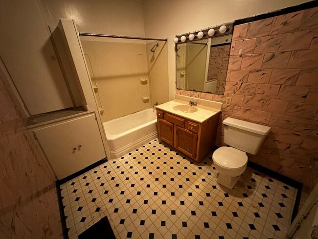 Photo - 514 S Washington St