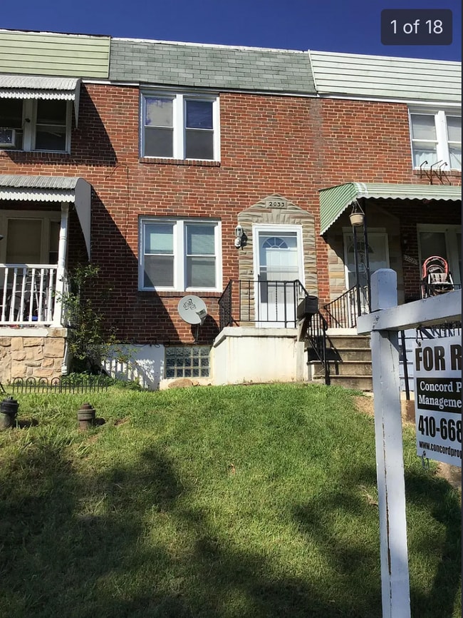 Building Photo - 2 BR 1 BA