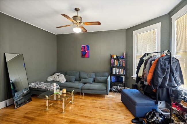 Photo - 5128 W Henderson St Unit 2