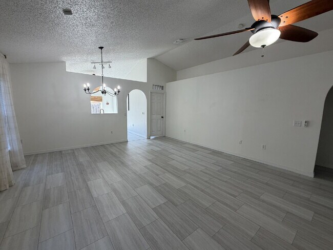 Photo - Updated 3-Bedroom Home for Rent – West Jacksonville