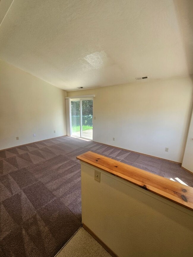 Photo - 3 Bedroom Home Near Schools!
