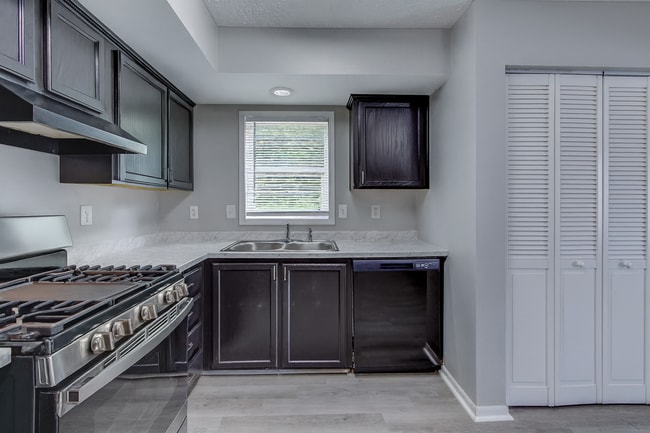 Photo - For Rent: 4-bedroom 2-bathroom single family home! Available February