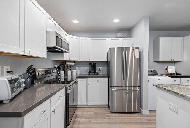 Photo - 13151 Walden Rd Unidad 195