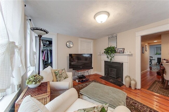 Photo - 36 Church St Unit 2