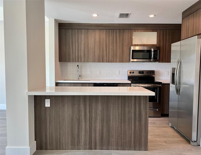 Photo - 1938 Jackson St Unit 305