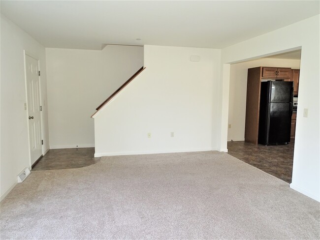 Photo - 247 Limestone Dr