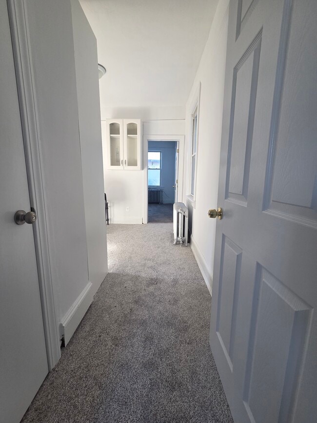 209 Saint Marys Ave Unit 2nd Flr