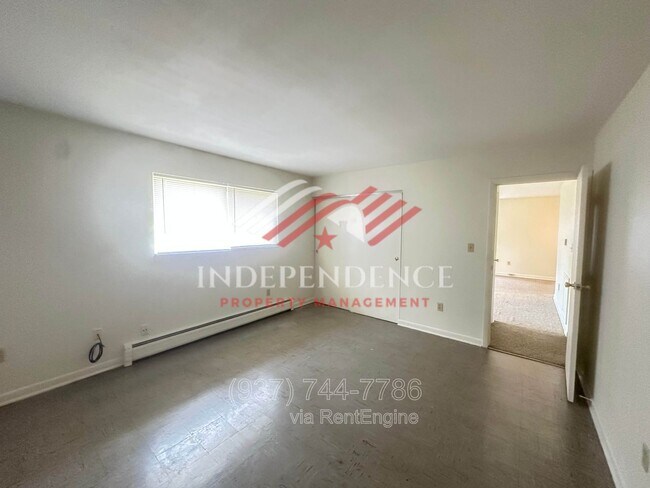 Photo - 807 E Trotwood Blvd