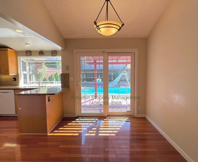 Remodeled Almaden Valley Home near Los Ala... House Rental in San
