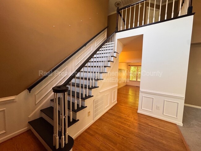 Photo - 102 Powder Mill Ct