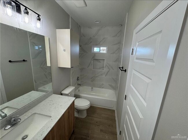 Photo - 311 W Campeche Ave Unit 2