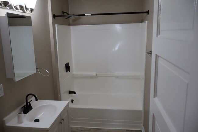 Photo - 57 Pomona St Unit 2