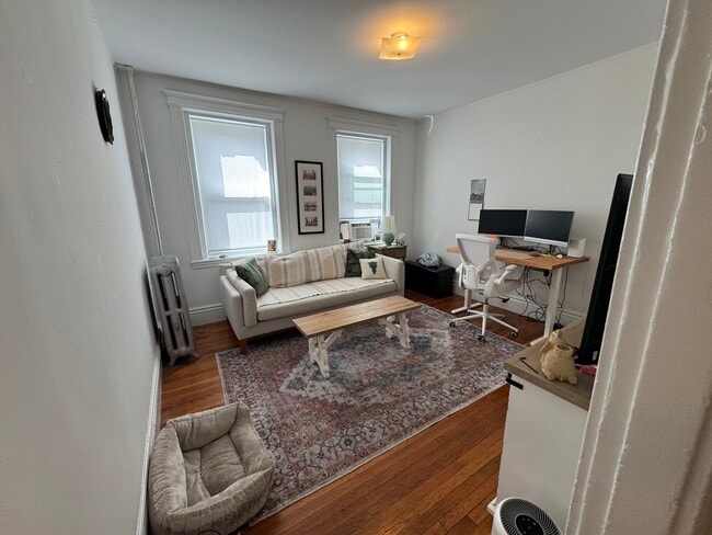 Photo - 126 Warren St