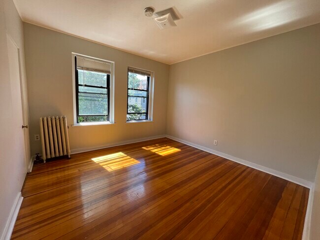 Photo - 1404 Commonwealth Ave Unit 21