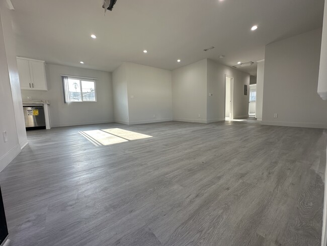 Photo - 1477 S Sherbourne Dr Unit 2B