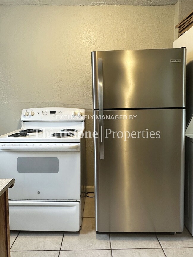 Photo - 1861 Bisbee St