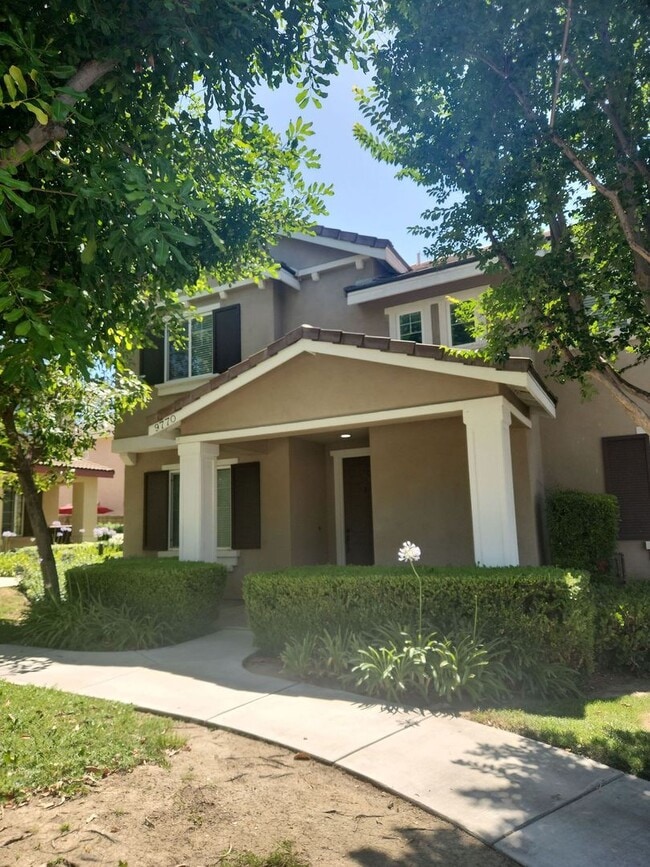 Building Photo - 4-Bedroom Gated Community in Riverside Rental