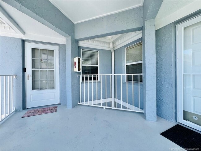 Building Photo - 3236 SE Aster Ln Unit M225 Rental
