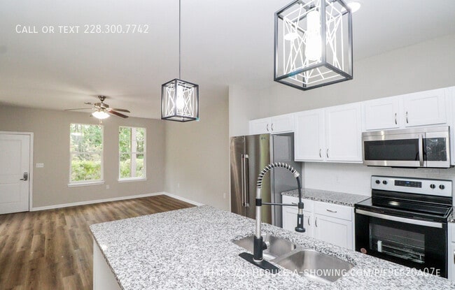 Photo - 511 Olive Branch Way
