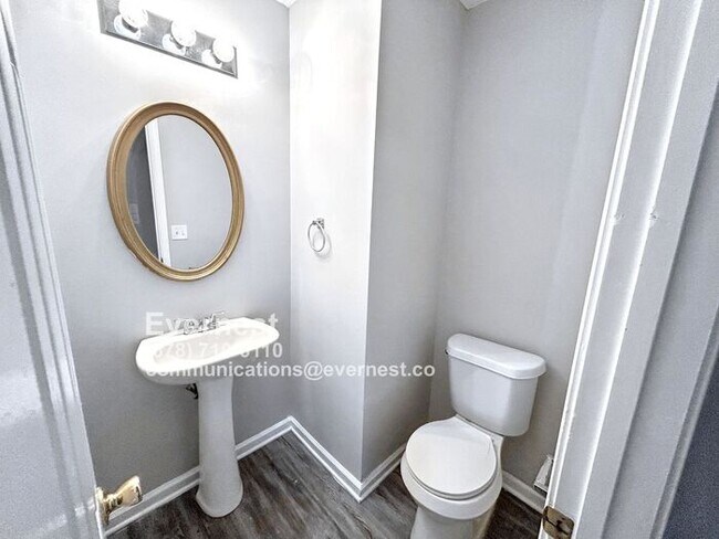 Photo - 7035 Setters Way House