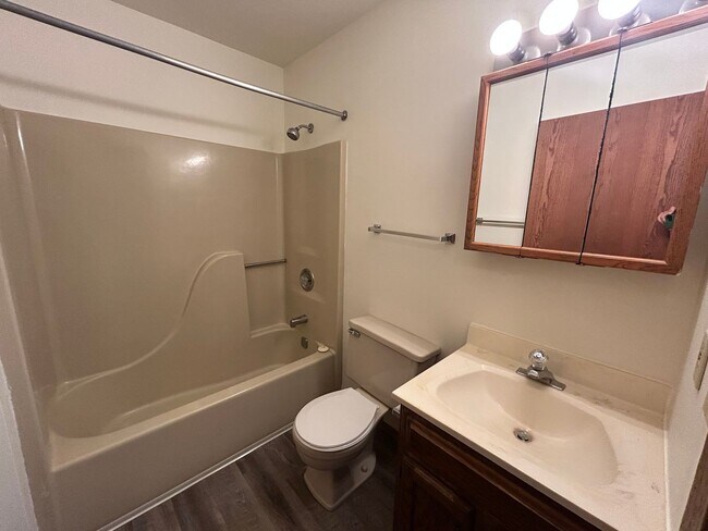 Prairie Village Apartments
