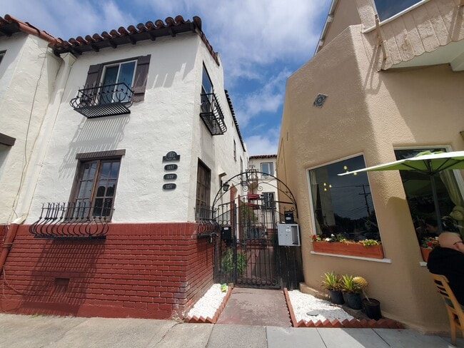 Charming 1 Bedroom/1 Bath Apartment for Rent - Charming 1 Bedroom/1 Bath Apartment for Rent Unidad 1451