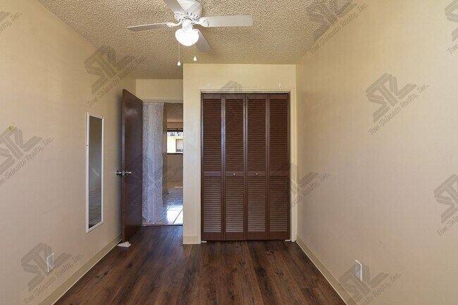 Photo - 2 Bed / 1 Bath Apartment in Salt Lake – Great Location!