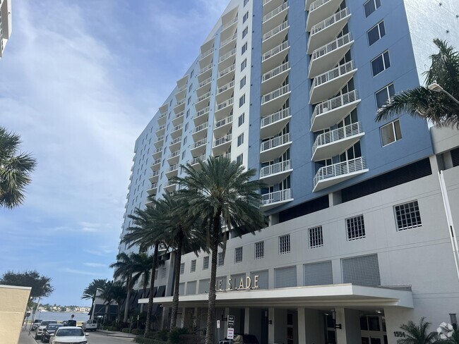 Building Photo - 1551 N Flagler Dr Unit 1108 Rental