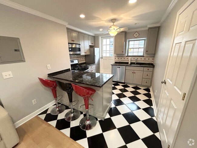Building Photo - 113 Catharine St Unit 3F Rental