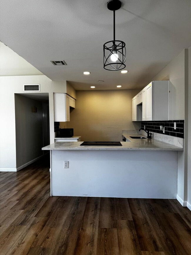 Photo - 442 S 32nd Pl