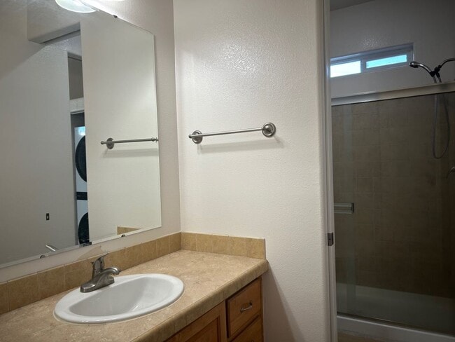 Photo - 1601 S Sandhill Rd