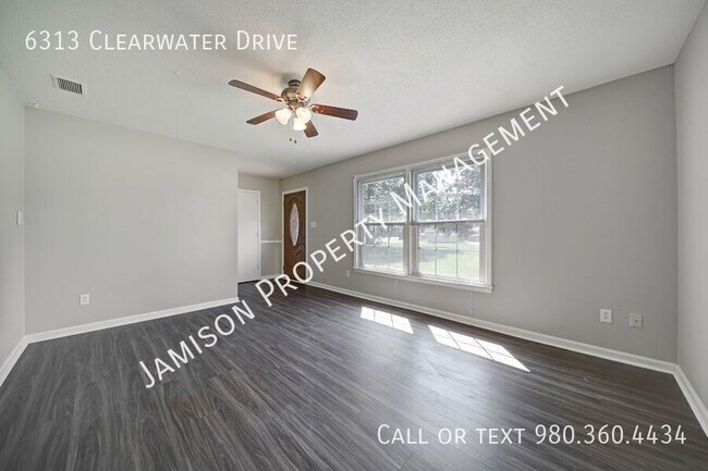 Photo - 6313 Clearwater Dr