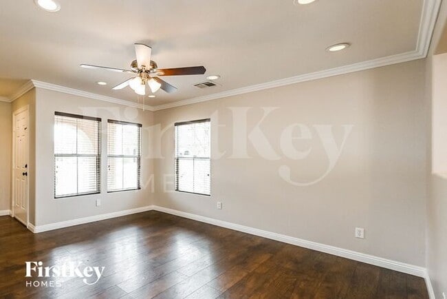 Photo - 11193 Saddle Iron St