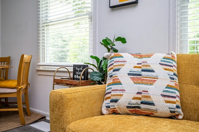 Photo - 2351 Jackson Dr