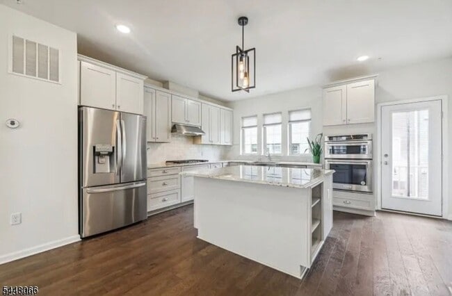 4 Braeburn Ct