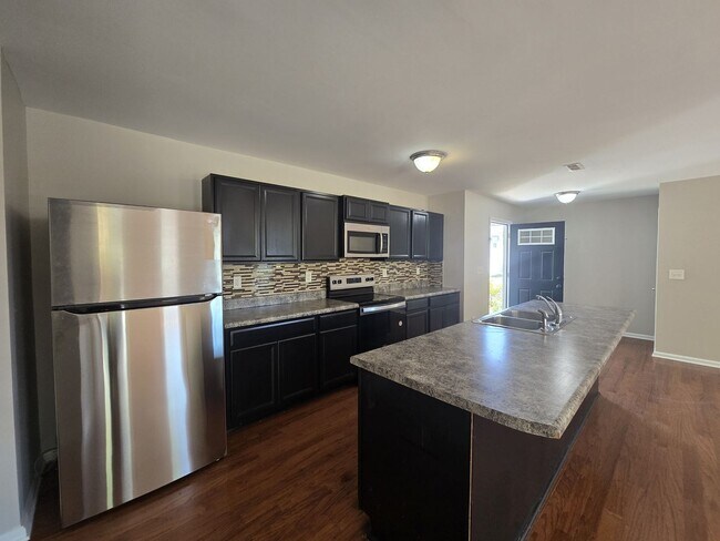 Photo - Beautiful Home Available for Rent in Charlotte, NC 28212