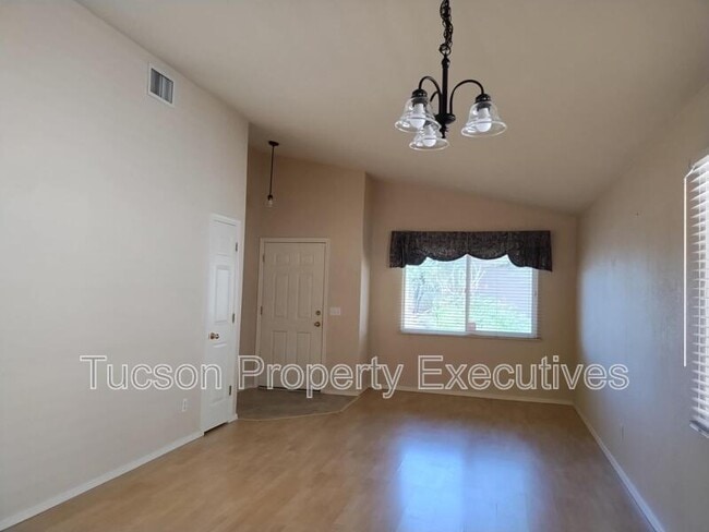 Photo - 13256 N Hammerstone Ln