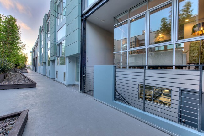 #209 / 214 1635 sq ft