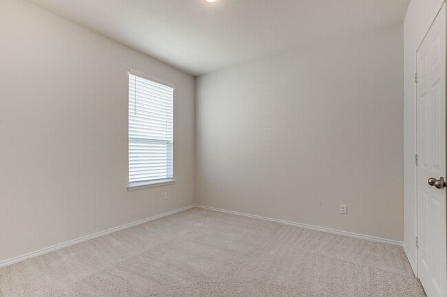 Photo - 4 Bedroom/3 Bath Winding Brook Subdivision