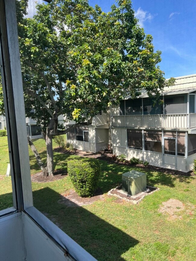 Photo - 179 Monaco Blvd