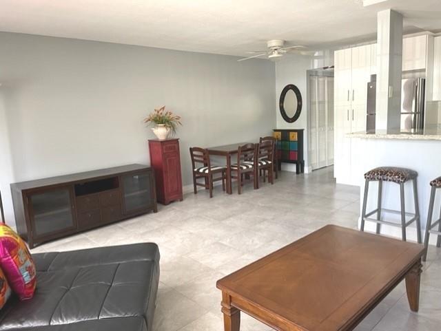 Photo - 4 Ventnor Dr Unit 4