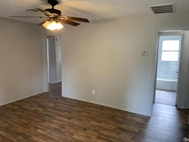 Photo - 6100 Jacks Ave