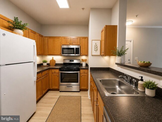 Photo - 5136 Brittney Elyse Cir Unit B