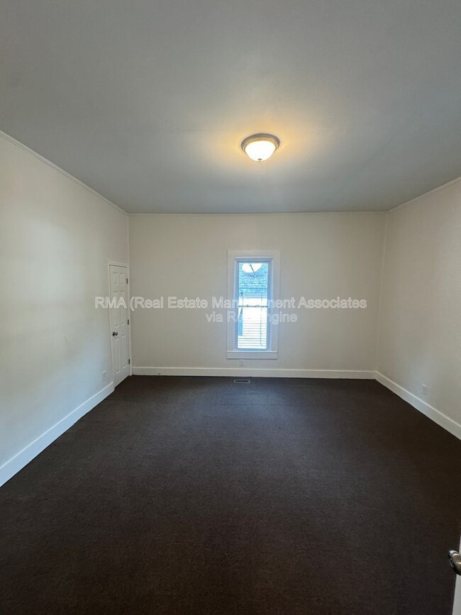 Photo - 525 N 8th St