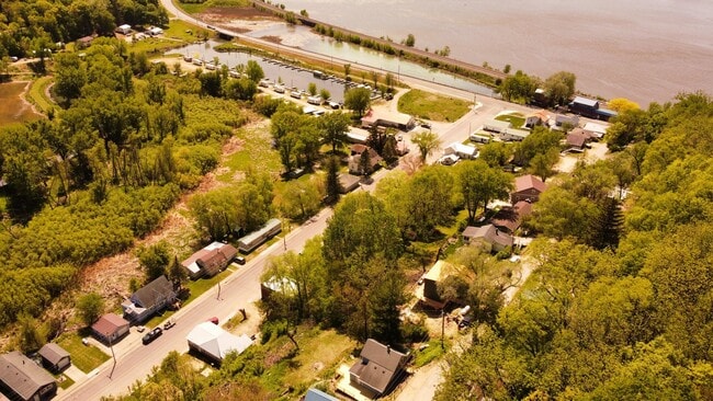 Photo - 429 Bench St