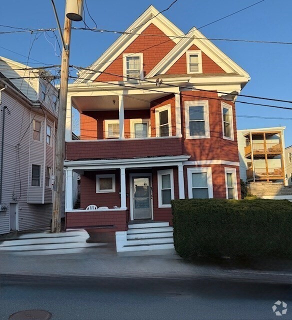 Building Photo - 39 Wolcott St Unit #2 Rental