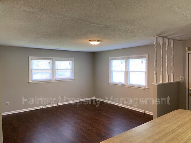 Photo - 3221 Dearborn Dr