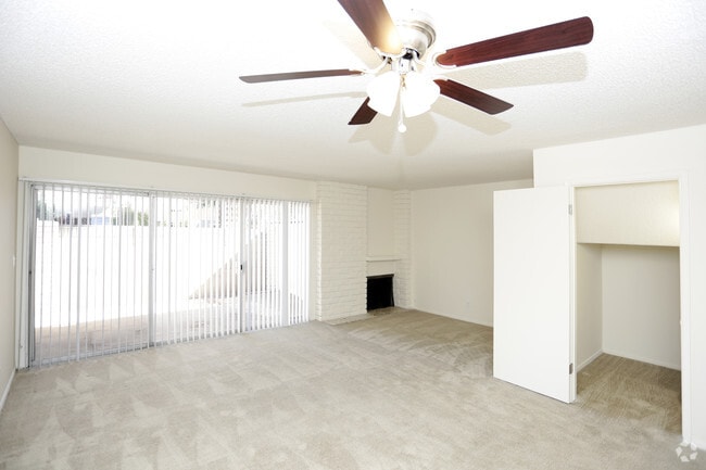 Fullerton Townhouse Apartments